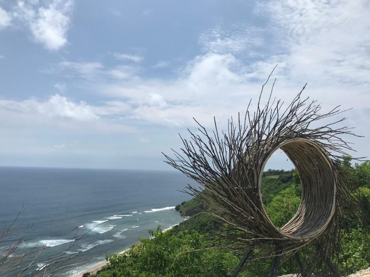 The Ulus Klumpu * Uluwatu (Bali)